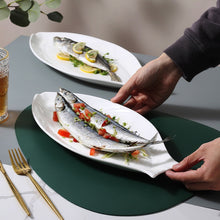 Load image into Gallery viewer, Fish Shape Platter