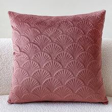 Load image into Gallery viewer, Scallop Design Cushion Cover