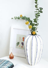 Load image into Gallery viewer, Carambola Decorative Ceramic Vase
