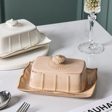 Load image into Gallery viewer, Retro-style Porcelain Butter Dish