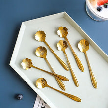 Load image into Gallery viewer, Flower Teaspoon 8-piece Set (assorted designs)