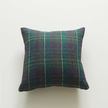Load image into Gallery viewer, Plaid Knitted Cushion Covers