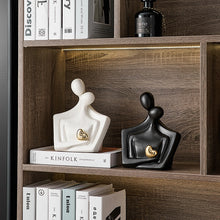 Load image into Gallery viewer, Kissing Couple Sculpture