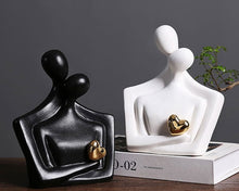 Load image into Gallery viewer, Kissing Couple Sculpture