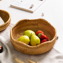 Load image into Gallery viewer, Wavy Edge Round Baskets