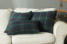 Load image into Gallery viewer, Plaid Knitted Cushion Covers
