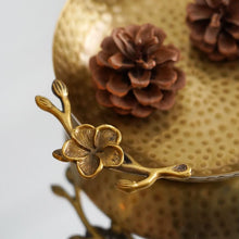 Load image into Gallery viewer, Plum Blossom Decorative Bowl