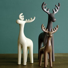 Load image into Gallery viewer, Reindeer Family Sculpture Set