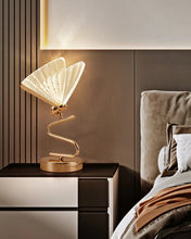 Load image into Gallery viewer, Butterfly Shontelle Table Lamp