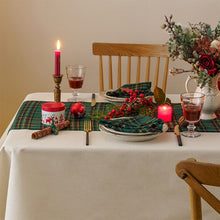 Load image into Gallery viewer, Classic Tartan Napkins (set of 4)