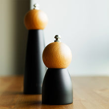 Load image into Gallery viewer, Beech Wood Salt & Pepper Mills
