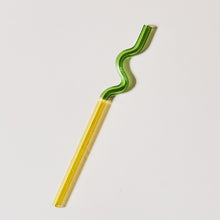 Load image into Gallery viewer, Twist n' Curve Glass Straws