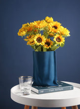 Load image into Gallery viewer, Morandi Ceramic Bag Vase