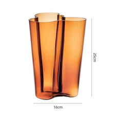 Load image into Gallery viewer, Dayton Vase
