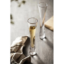 Load image into Gallery viewer, Combining style and functionality, Fion Champagne Flutes by Allthingscurated are hand-crafted from 100% lead-free crystal glass. These elegant flutes boast a sleek, modern, minimalistic design with a weighty base to provide stability and helps to maintain the temperature of your champagne. Comes in a set of 2 or 4 glasses. They are perfect for special occasion and make a stunning wedding gift.
