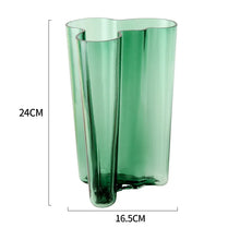 Load image into Gallery viewer, Dayton Vase
