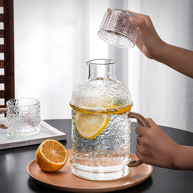 Kiv Hammered Glass Pitcher – Allthingscurated