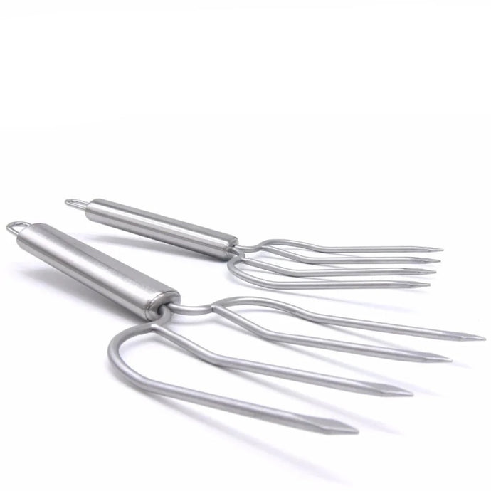 This set of 2 Turkey Lifters by Allthingscurated are crafted from stainless steel that is ergonomic in design that ensure effortless lifting and steady handling with a comfortable rounded handle. Measuring 25cm or 9.8 inches in length and 10cm or 4 inches in width.