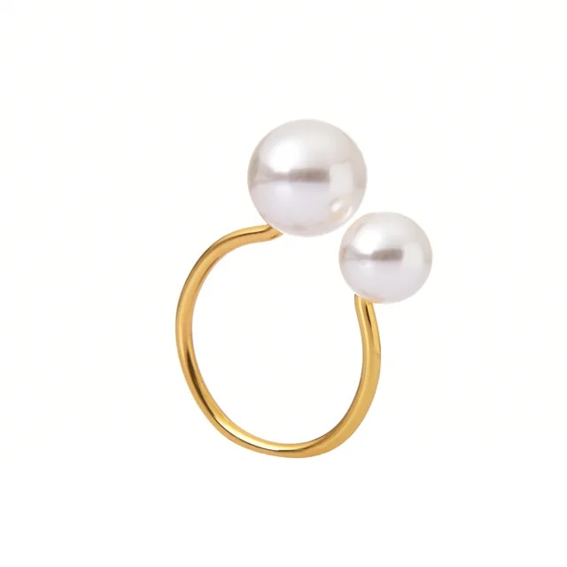 Faux Pearls Napkin Rings in a set of 6 by Allthingscurated are adorned with big and small pearls to create an overall look of elegance and sophistication.  They are perfect for special occasions. Come available in 4 different color combinations. Featured here is White Gold set.
