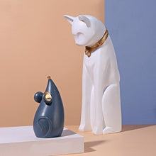 Load image into Gallery viewer, Cat and Mouse Decorative Figurine Set
