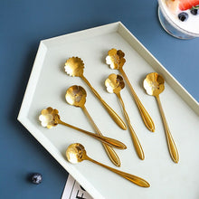 Load image into Gallery viewer, Flower Teaspoon 8-piece Set (assorted designs)
